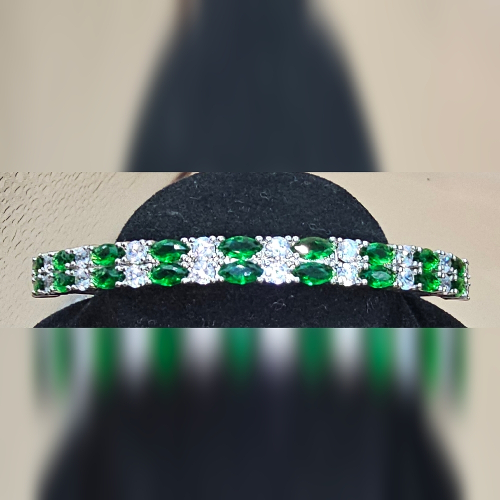 82.  Bracelet